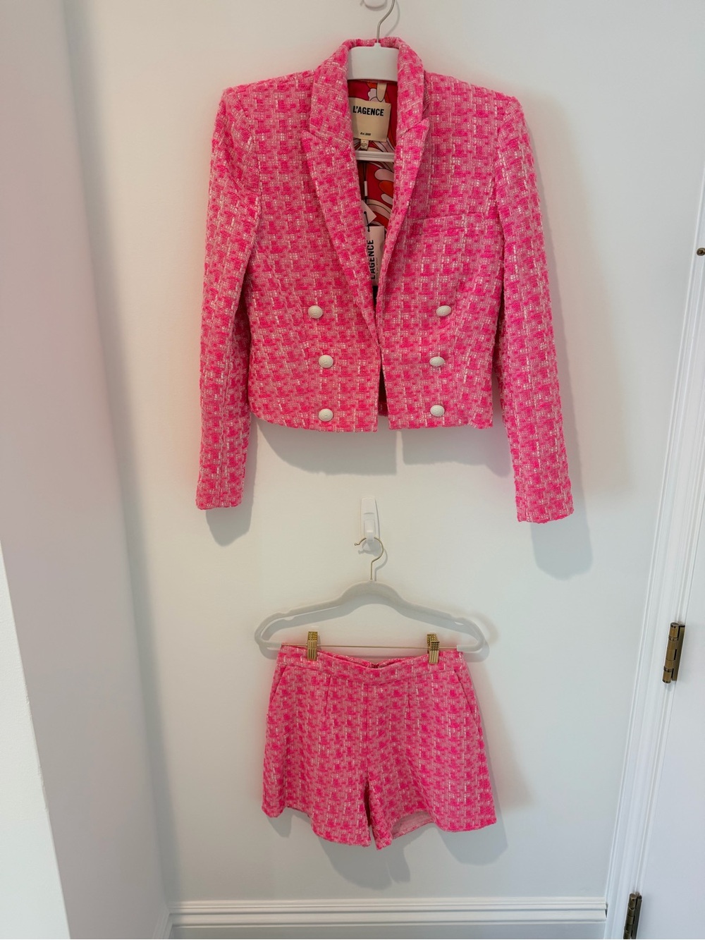 L'AGENCE Matching Set- Pink Tweed Blazer (NWT- Size 2) + Shorts (NWOT- Size 2) - Picture 7 of 16